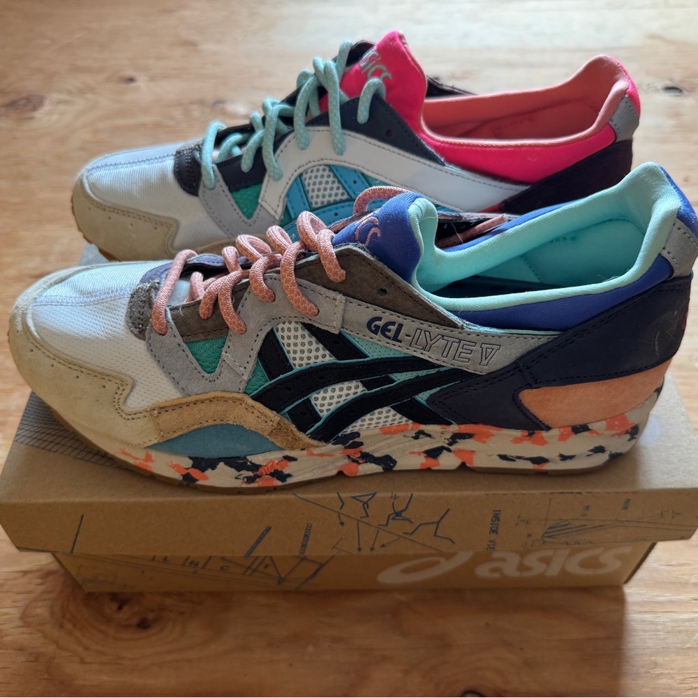 ASICS Men’s Multicolor Gel-Lyte V Sneakers